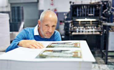 Business Cards – Effective And Cheap Advertising